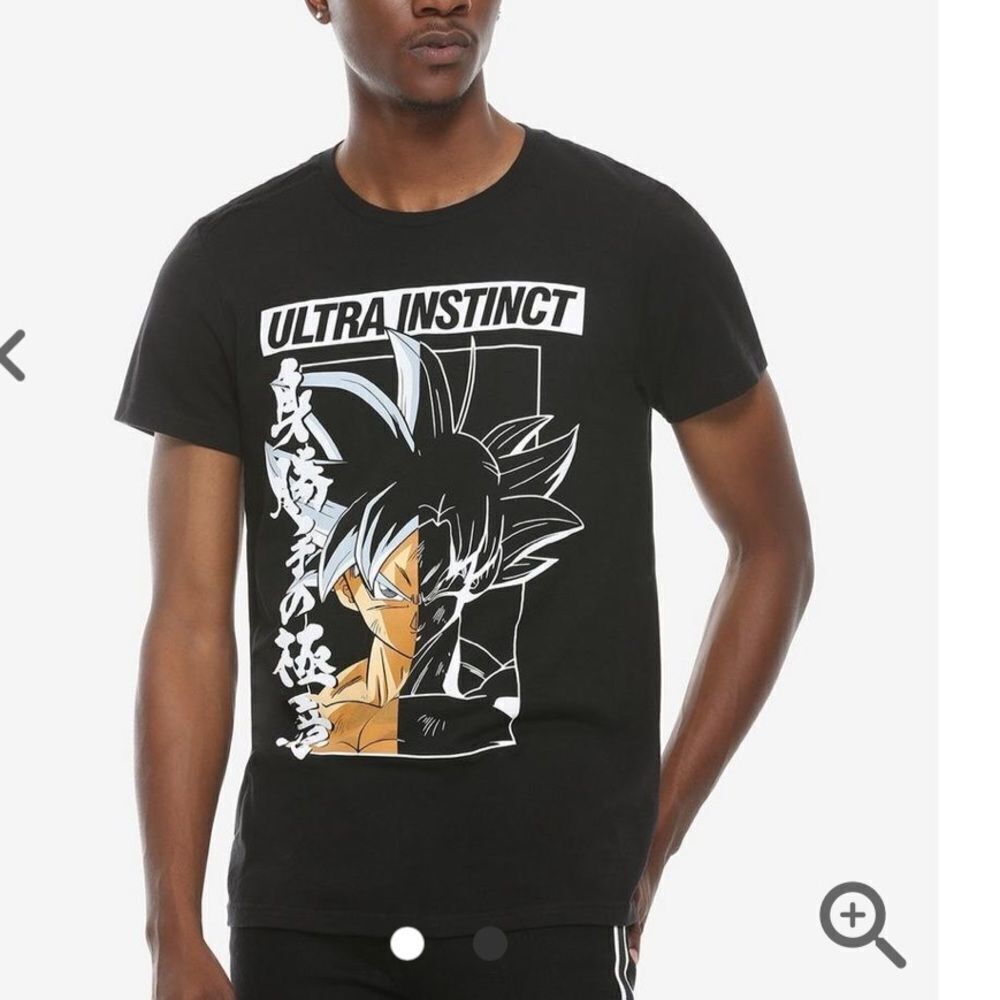 Hot topic Dragon Ball Super Goku Ultra Instinct Split T-Shirt L NWT in packaging